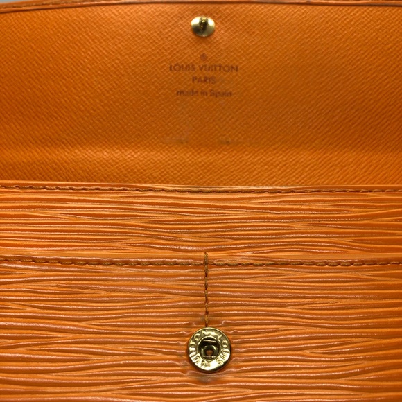 Authentic Louis Vuitton Porte Monnaie Epi Long Wallet - Picture 6 of 10